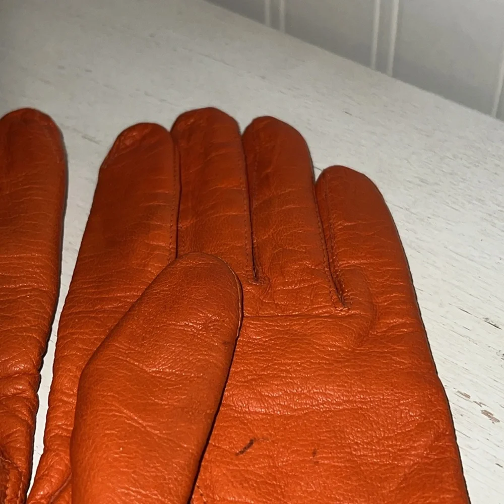 Vintage Shalimar made in Italy orange leather ladies driving gloves size 7.5